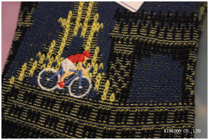 hoppy_socks_bycycle2.jpg