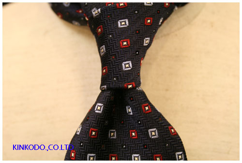ぶ厚いネクタイのノット 結び目 を小さく綺麗に見せる結び方 オーダーシャツ専門店 金沢 金港堂 オーナーのブログ